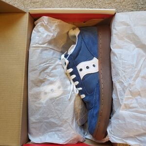 NIB Saucony Jazz Court Navy Blue Gum Sole Women's 7